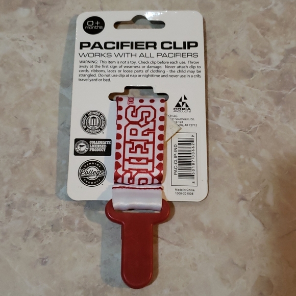 IU State Pacifier clip - Picture 4 of 4